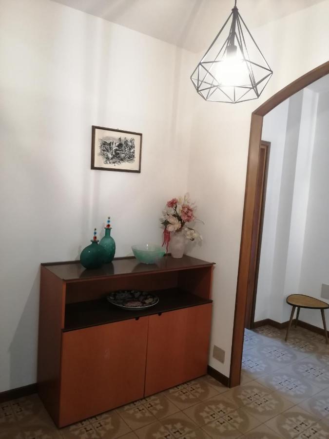 Casa Vacanze Donatella Carenno Buitenkant foto