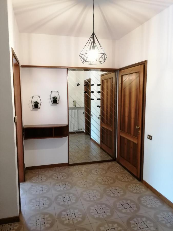 Casa Vacanze Donatella Carenno Buitenkant foto