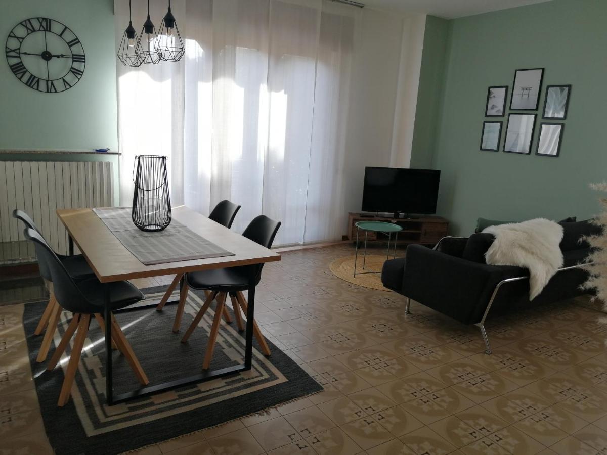 Casa Vacanze Donatella Carenno Buitenkant foto