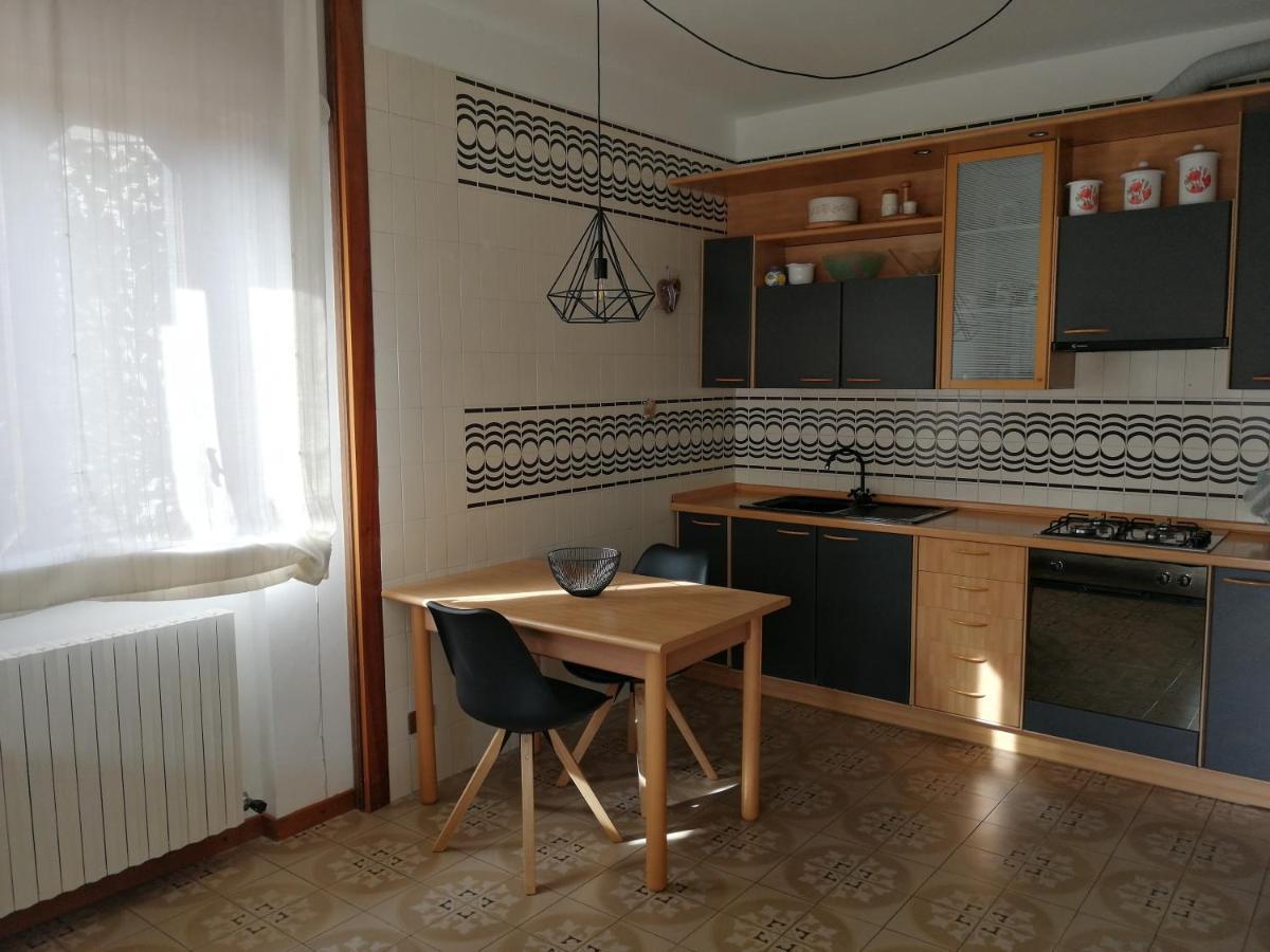 Casa Vacanze Donatella Carenno Buitenkant foto